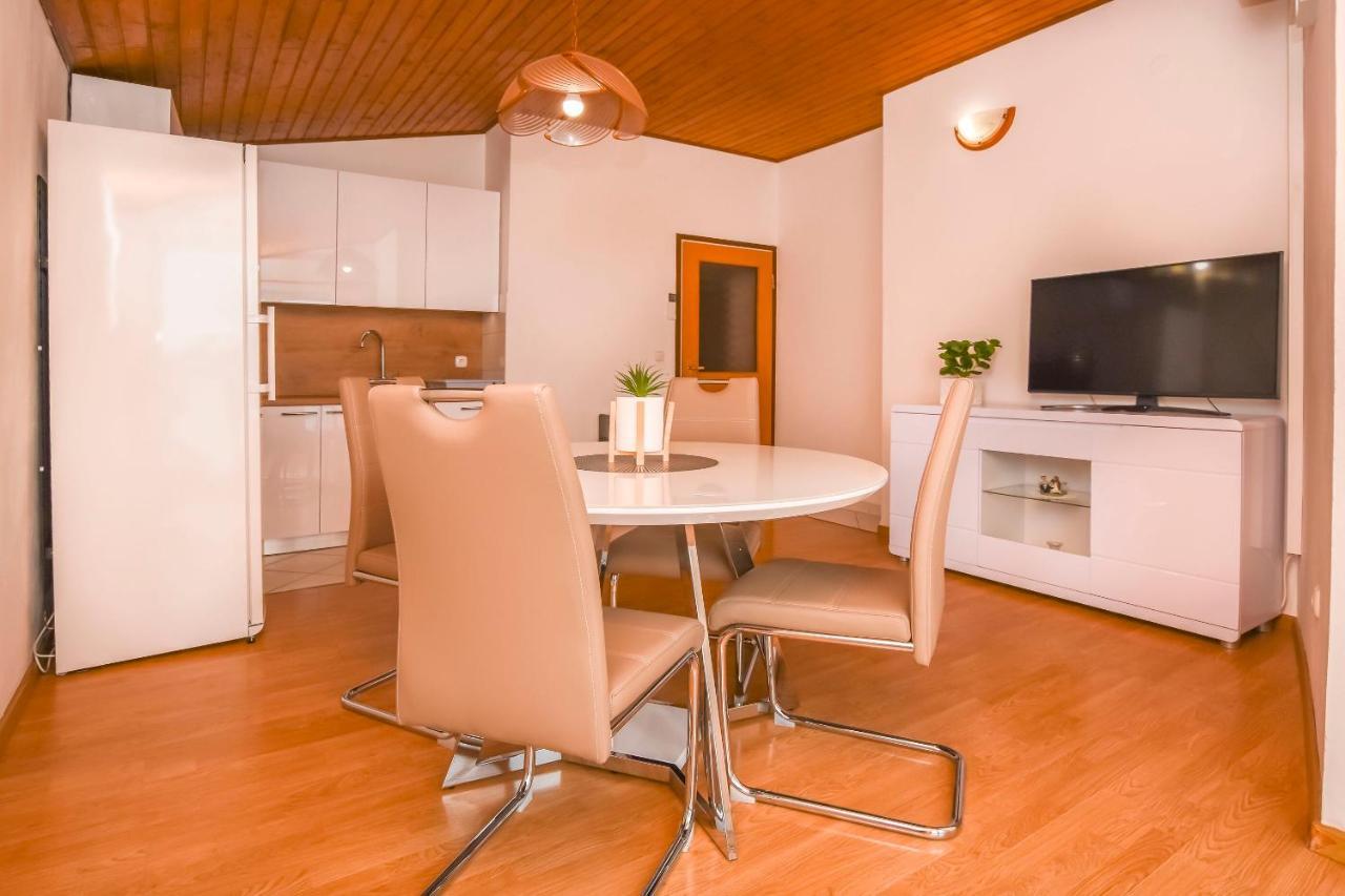Apartment Mira Primošten Zimmer foto