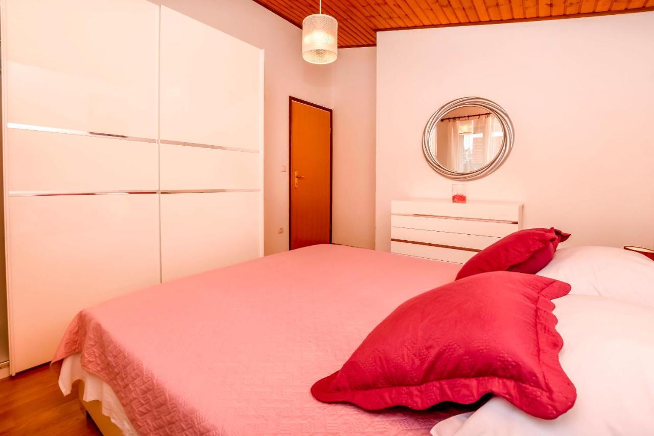 Apartment Mira Primošten Zimmer foto